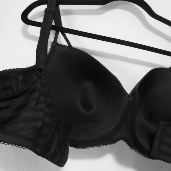 DEESSE LINGERIE | 42 DD | Black and Grey Striped Full Coverage Bra | Underwire - Picture 14 of 16